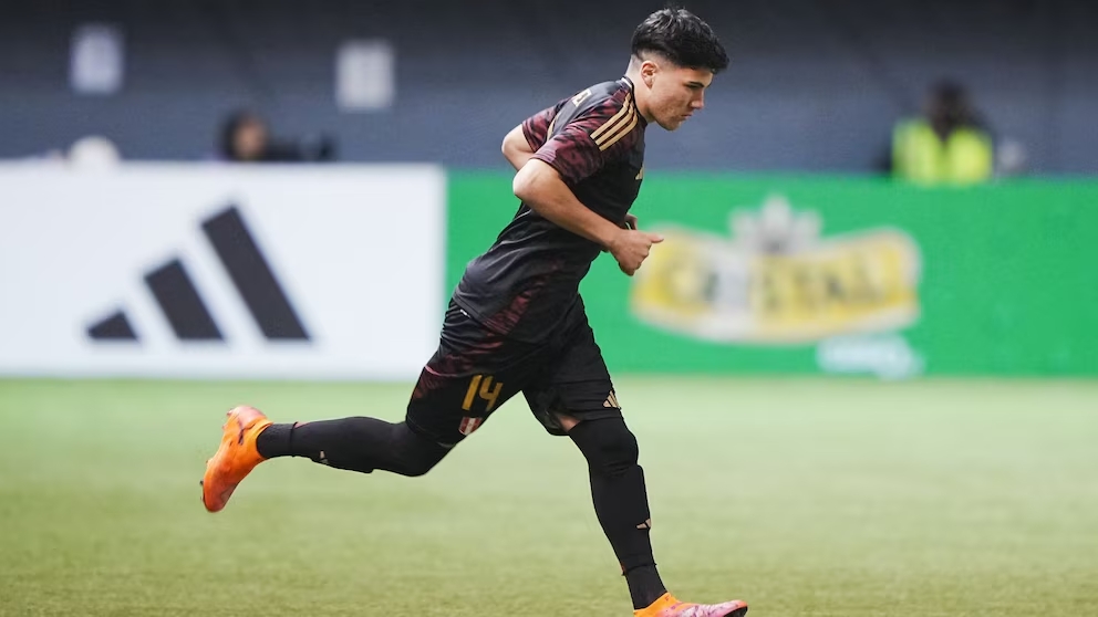 Marcos López elogió el debut de Felipe Chávez con Perú y lanzó advertencia firme: “La selección no es para&nbsp;cualquiera”