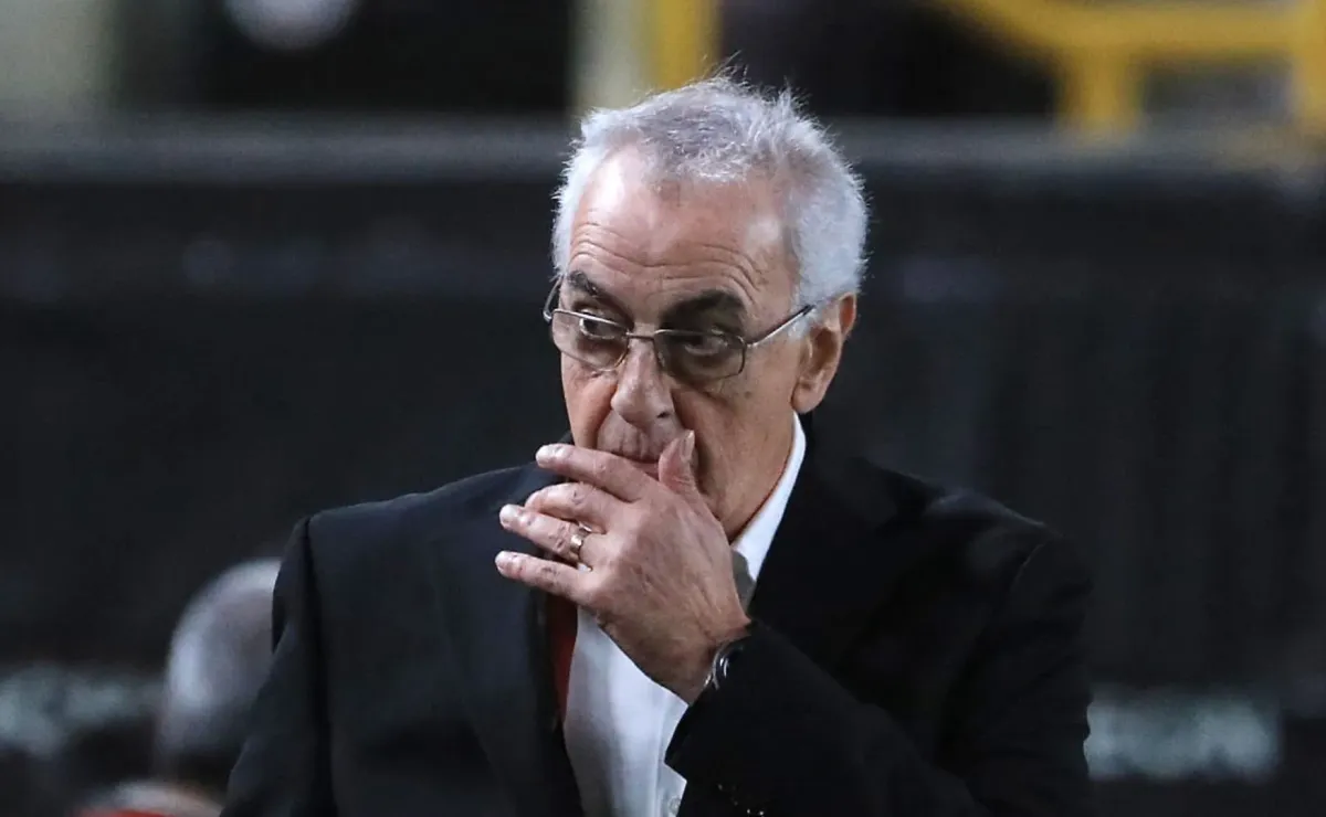 Universitario confirma que Jorge Fossati no seguirá como entrenador