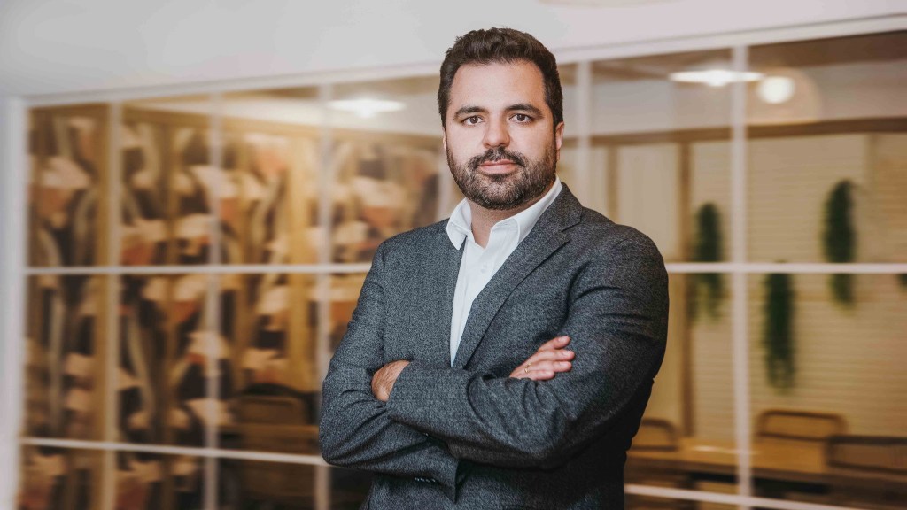 Felipe Valencia Dongo llama al consenso y la cooperación desde el Foro de&nbsp;Davos