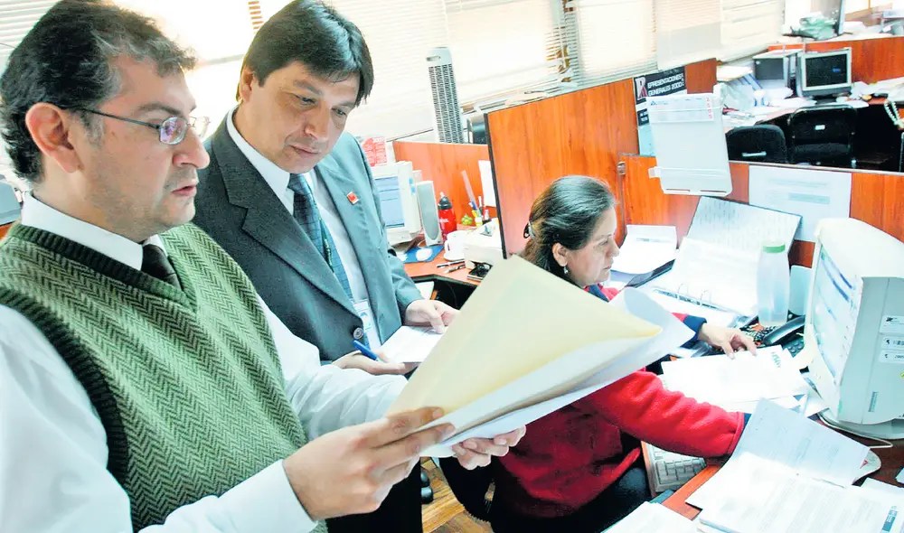 Trabajadores estatales plantean aumento salarial y nuevos bonos en negociación&nbsp;colectiva