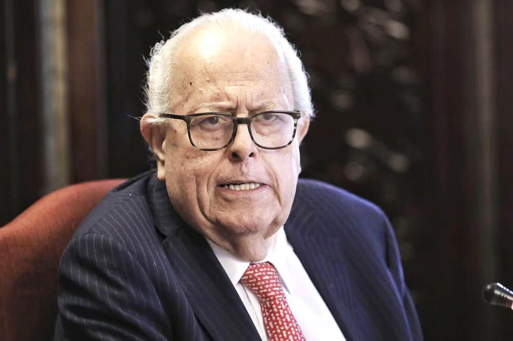 Balcázar convoca a Julio Velarde para evaluar el rol del BCR: “Hay cosas que no pueden&nbsp;esperar”