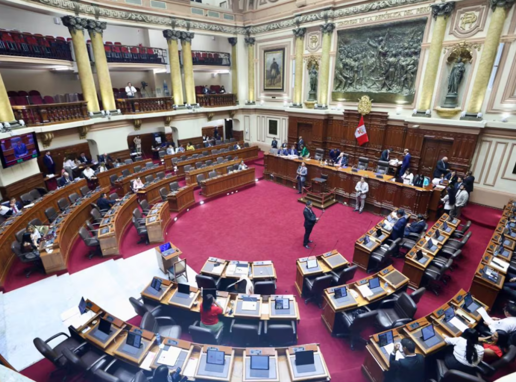 El FMI advierte: inseguridad y minería ilegal frenan el crecimiento económico del&nbsp;Perú