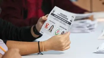 El voto exterior inclina la balanza en el ajustado balotaje de Perú