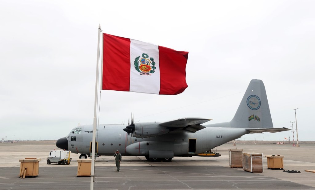 Fuerza Aérea del Perú incorpora tanque aéreo de 11.000 litros para combatir incendios
