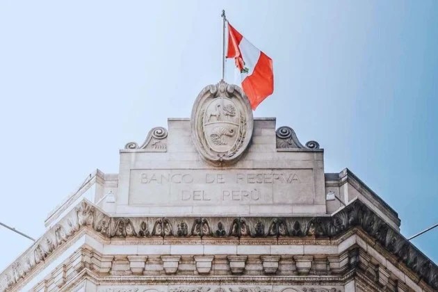 Perú prioriza 1.875 millones de dólares en obras regionales para cerrar brechas